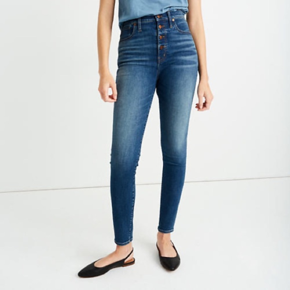 Madewell 11" High-Rise Skinny Jeans in Ames Wash Button-Front Edition